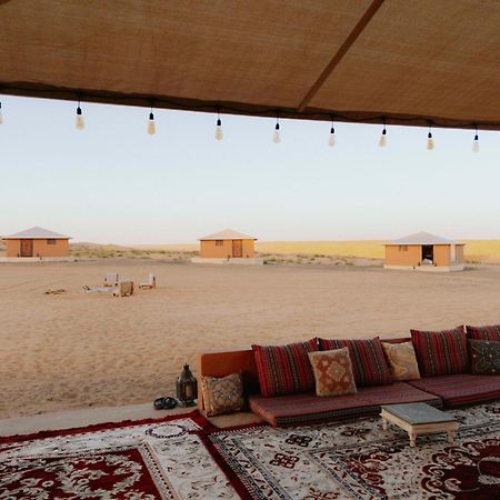 Silent Dunes Camp Ḩawīyah Buitenkant foto
