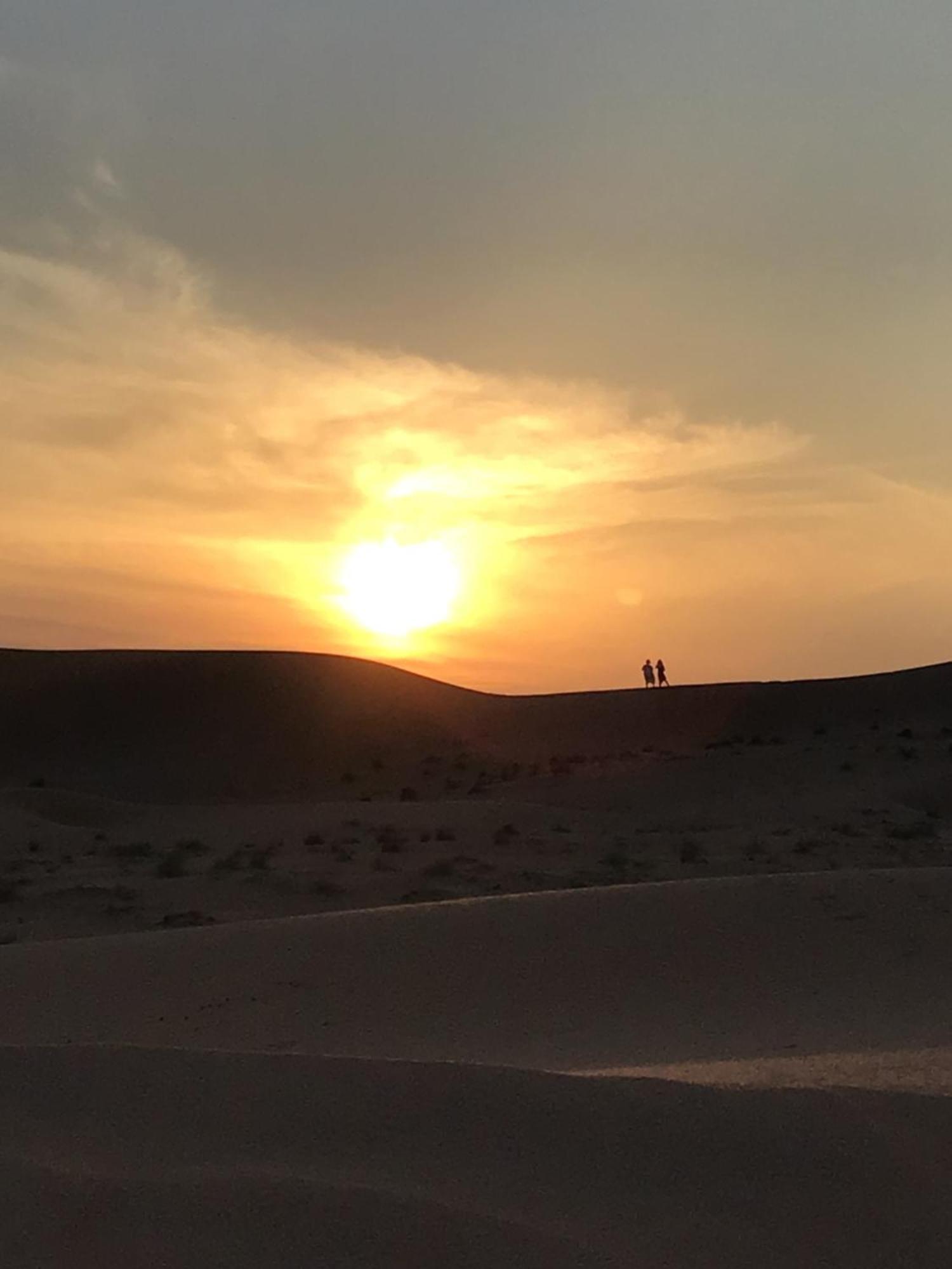 Silent Dunes Camp Ḩawīyah Buitenkant foto