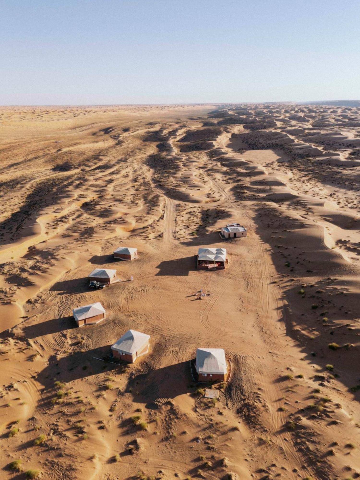 Silent Dunes Camp Ḩawīyah Buitenkant foto