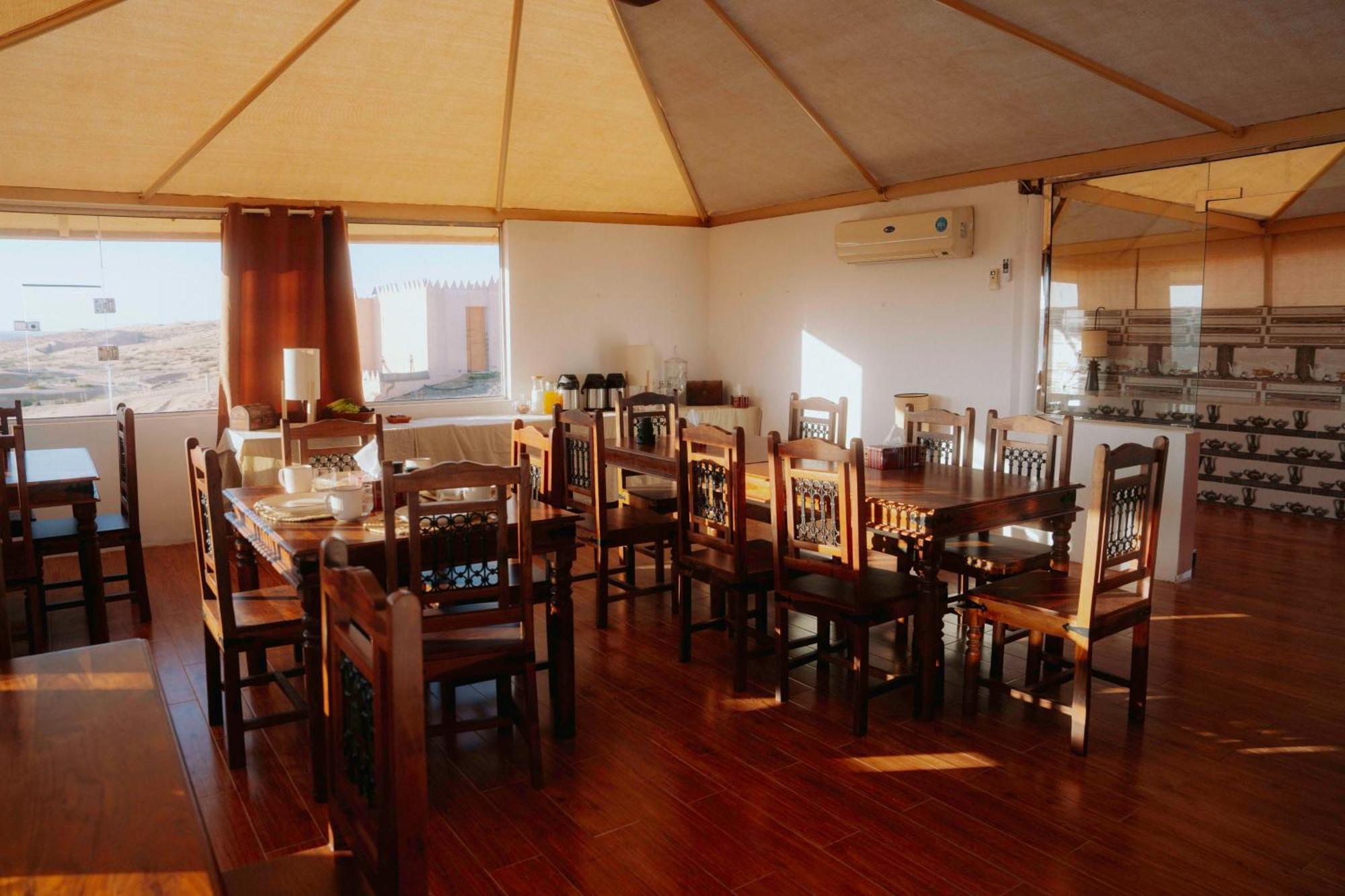 Silent Dunes Camp Ḩawīyah Buitenkant foto