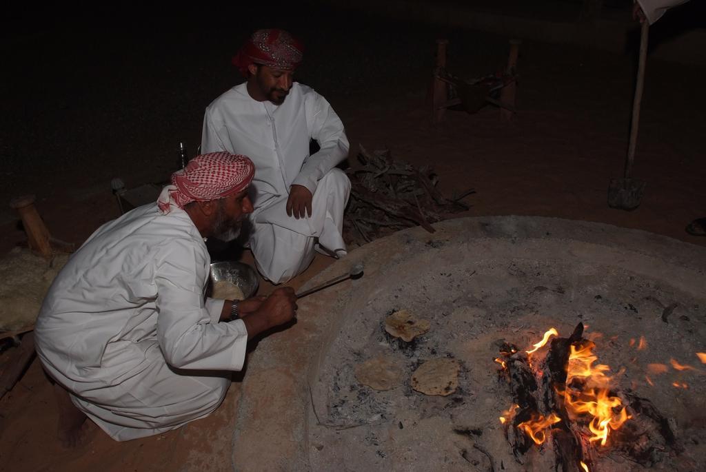 Safari Dunes Camp Ḩawīyah Buitenkant foto