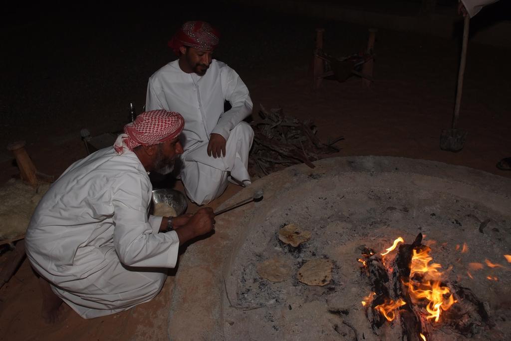 Silent Dunes Camp Ḩawīyah Buitenkant foto