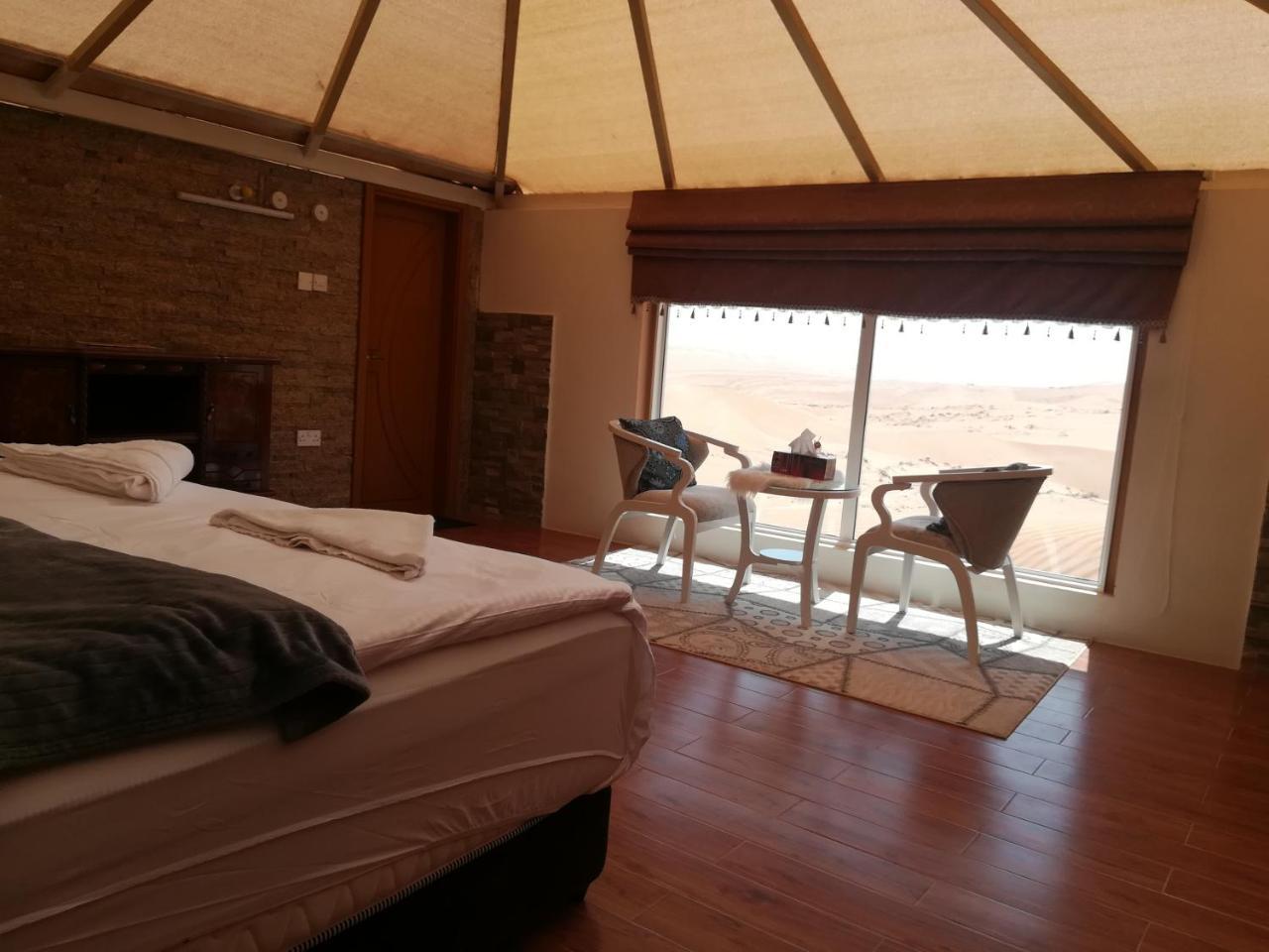 Safari Dunes Camp Ḩawīyah Buitenkant foto