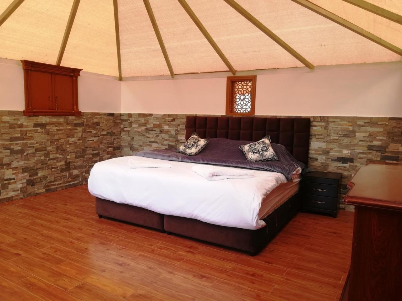 Safari Dunes Camp Ḩawīyah Buitenkant foto