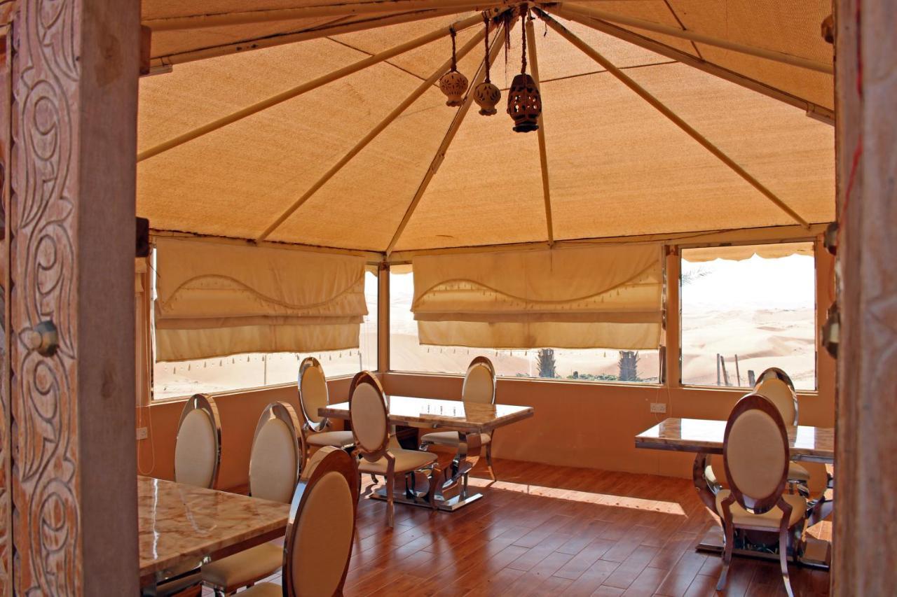 Safari Dunes Camp Ḩawīyah Buitenkant foto